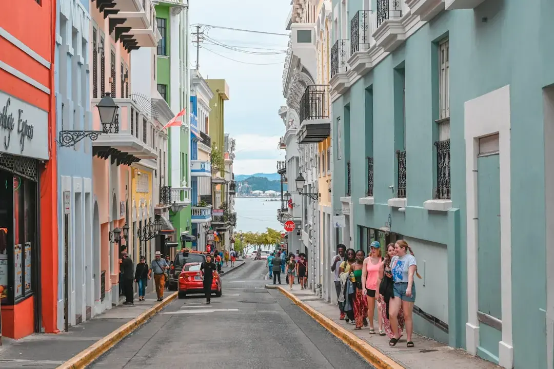 Conducerea în Puerto Rico: Ghid pentru Șoferii Începători