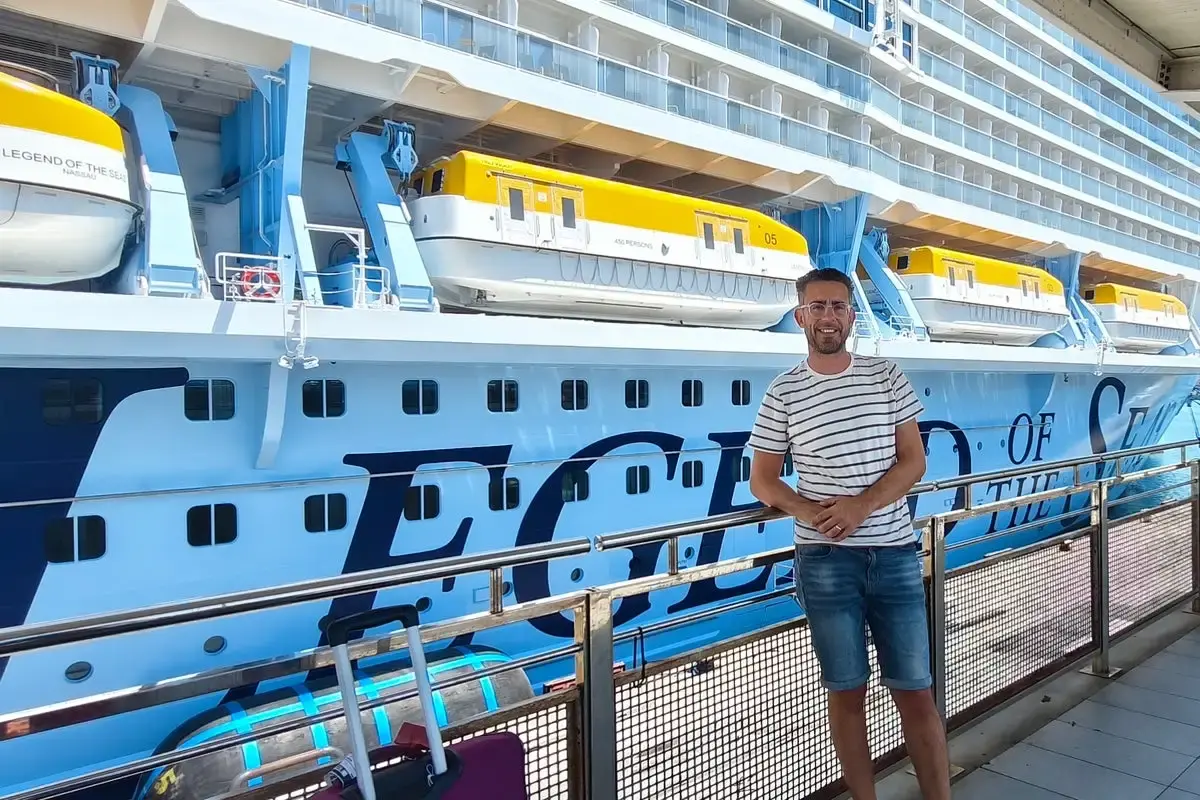 Explorarea Royal Caribbeans Legend of the Seas: O săptămână pe lumea cea mai mare navă de croazieră