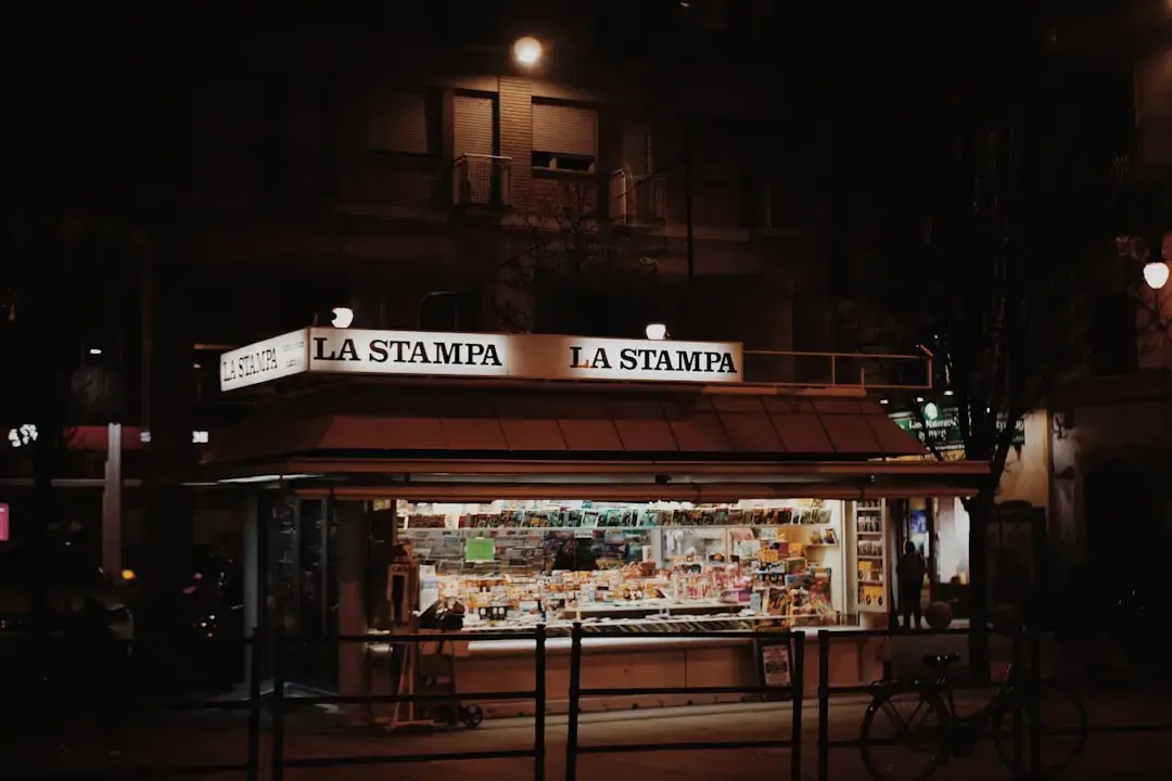 Lux și istorie la poarta Petrei