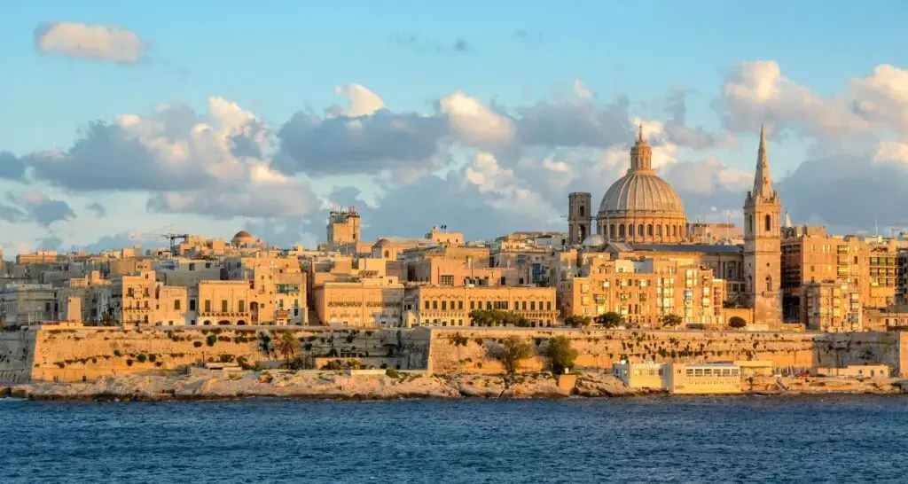 Malta, o bijuterie europeană cu 300 de zile de soare