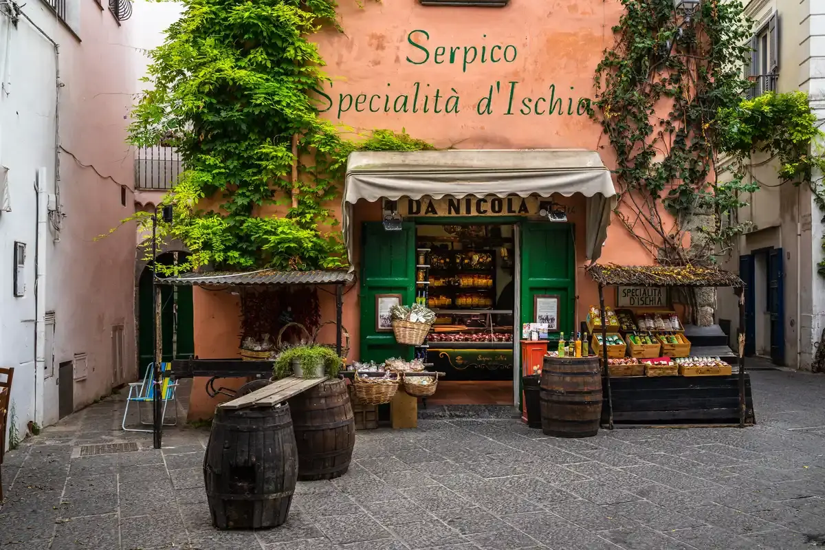 O călătorie culinară prin aromele insulei italiene