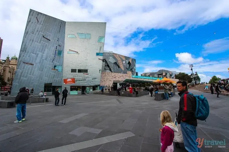 Piața Federației din Melbourne: un centru de cultură și distracție