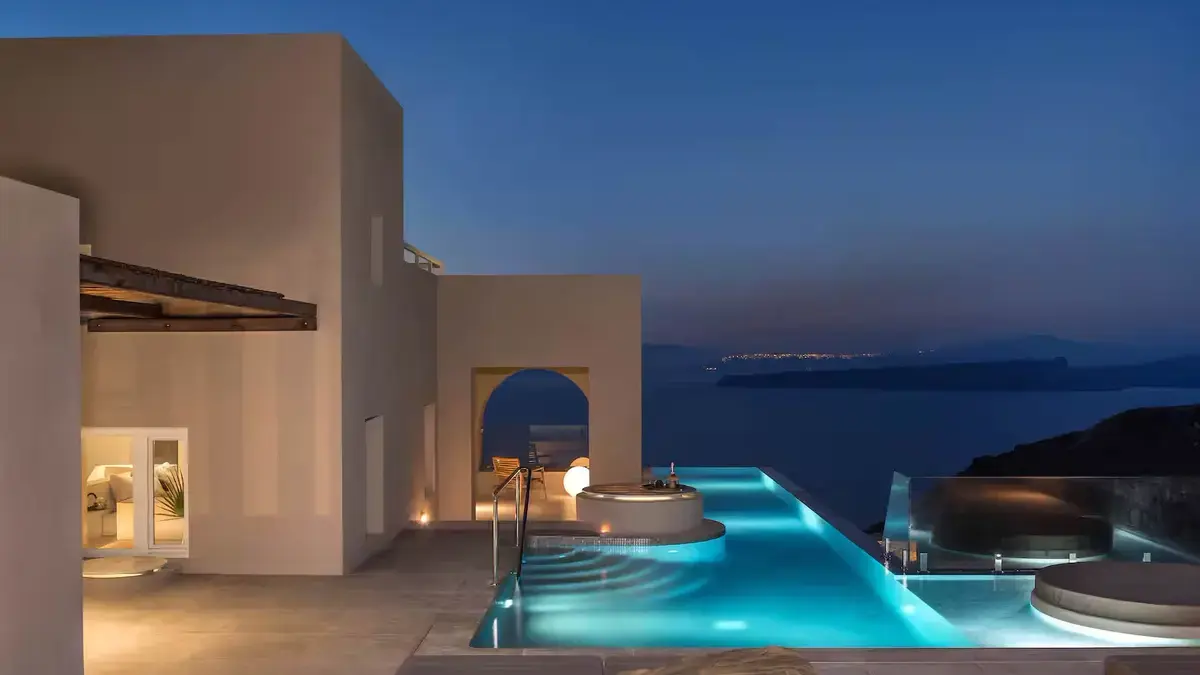 Plâns în lux: 15 piscine Airbnb de neuitat