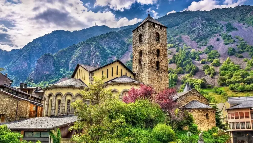 Poate Andorra: Țara asemănătoare Elveției, dar ocolită de turiști, vrea să atragă călători