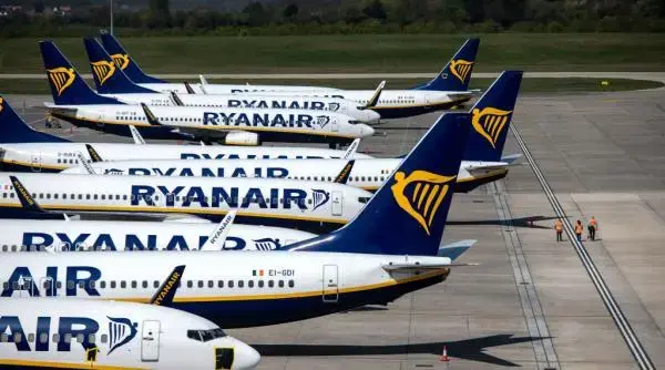 Șeful Ryanair, despre incidentul cu pasagerul „aspirat” și geamul spart