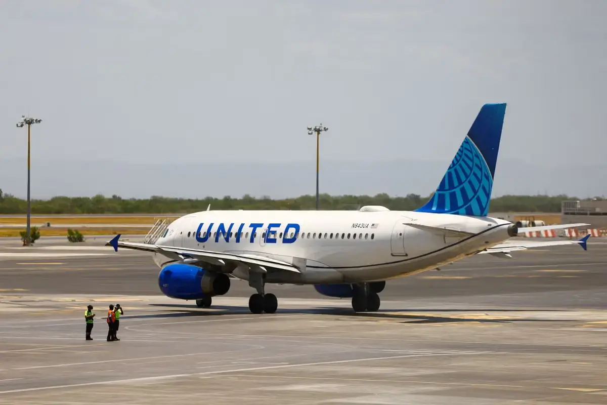 United Airlines: Locuri goale în mijloc pentru confort sporit