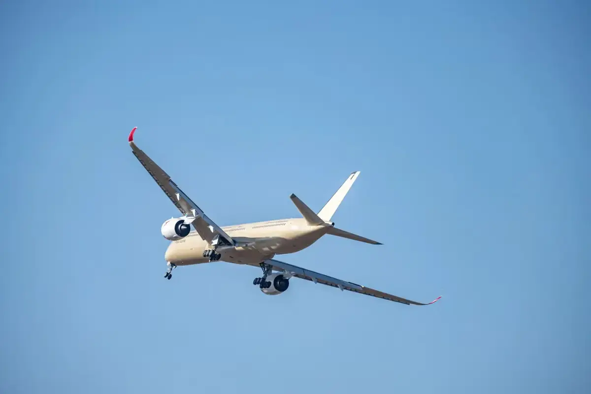 Zborul record al Qantas: 24 de ore nonstop spre Franța