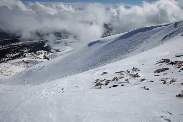 Sezonul de iarnă din Colorado a debutat cu prima avalanșă