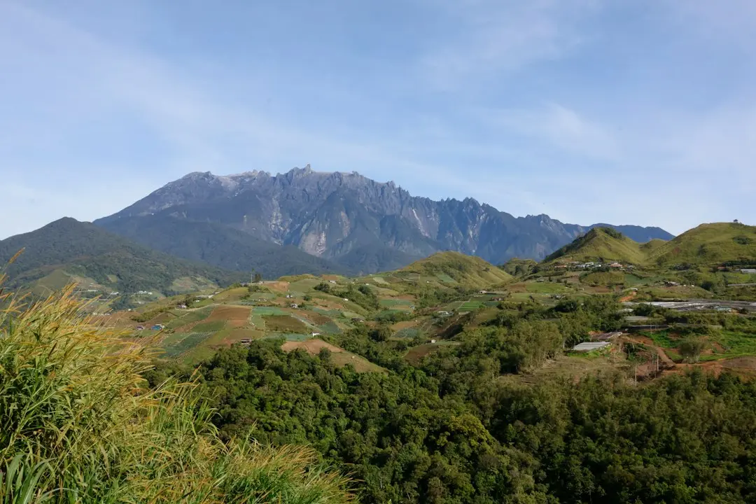 Ascensiunea pe Muntele Kinabalu: două zile sub ritmul soarelui