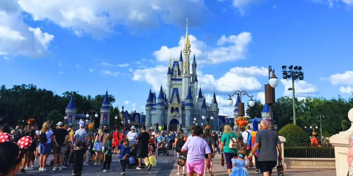 Disney Contemporary relansează seara de lux: 349 $ pentru o cină cu vedere la artificii