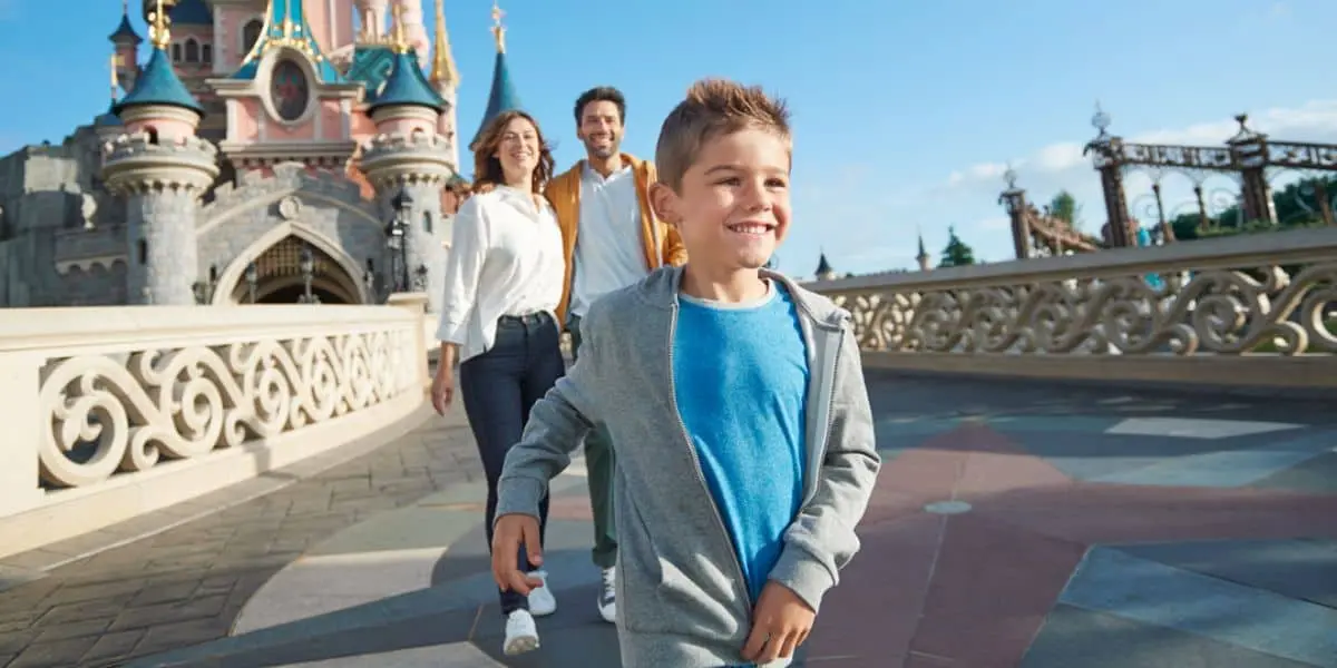 Reînnoirea Castelului Somnului: Disneyland Paris redeschide podul de poveste