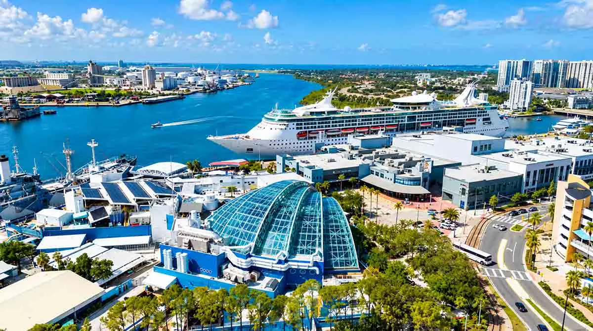 Florida și Hawaii în dificultate: turismul american se încetinește în august 2026