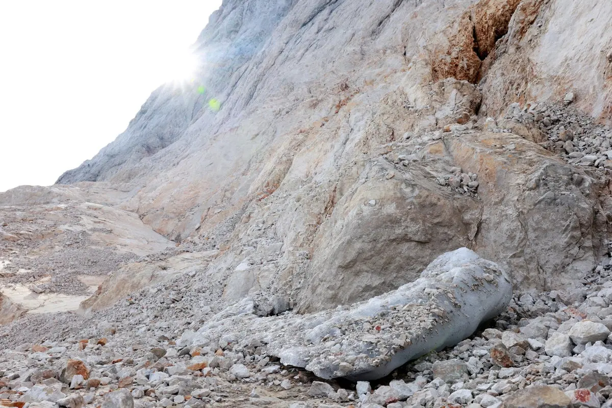 Glaciarul elvețian care a fost odată paradisul schiului se va dispărea în zile