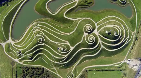 Imagini spectaculoase cu Northumberlandia, cea mai mare sculptură terestră din lume în formă de femeie