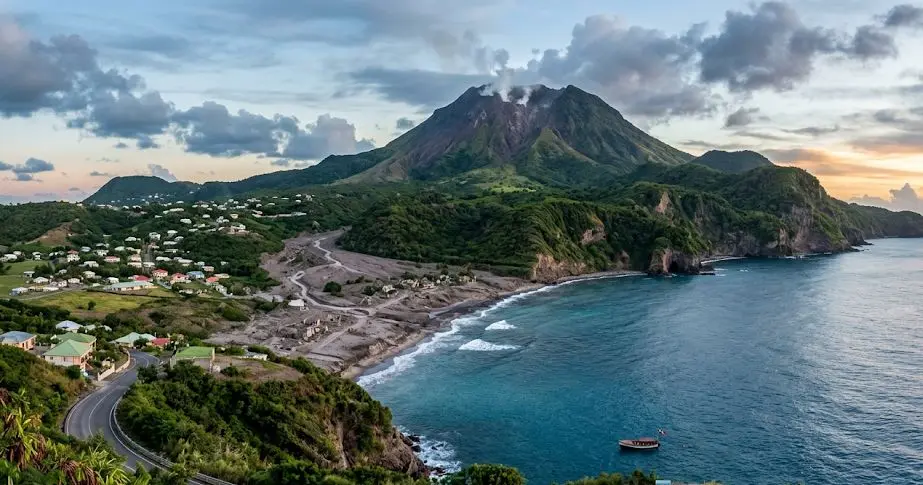 Insulele Caraibe: aventuri de plajă și peisaje vulcanice