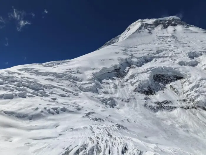Pulsarea spre vârful Dhaulagiri se intensifică