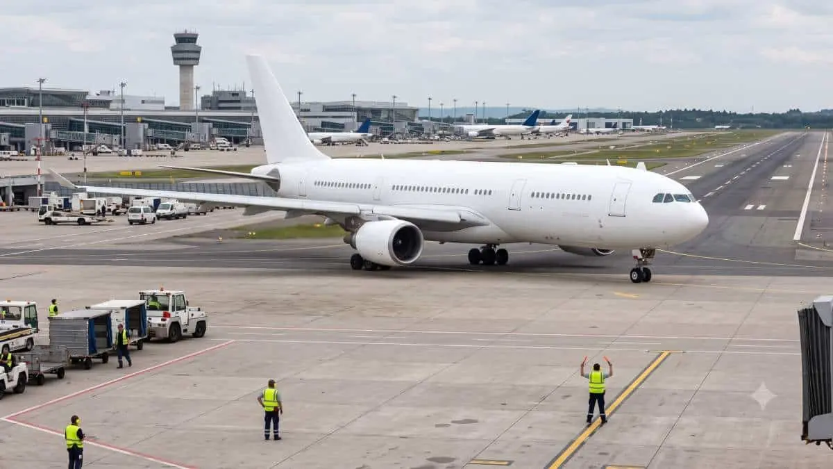 Rutele Australia-Europa se reacoperă prin Golful Persic din cauza tensiunilor din Orientul Mijlociu