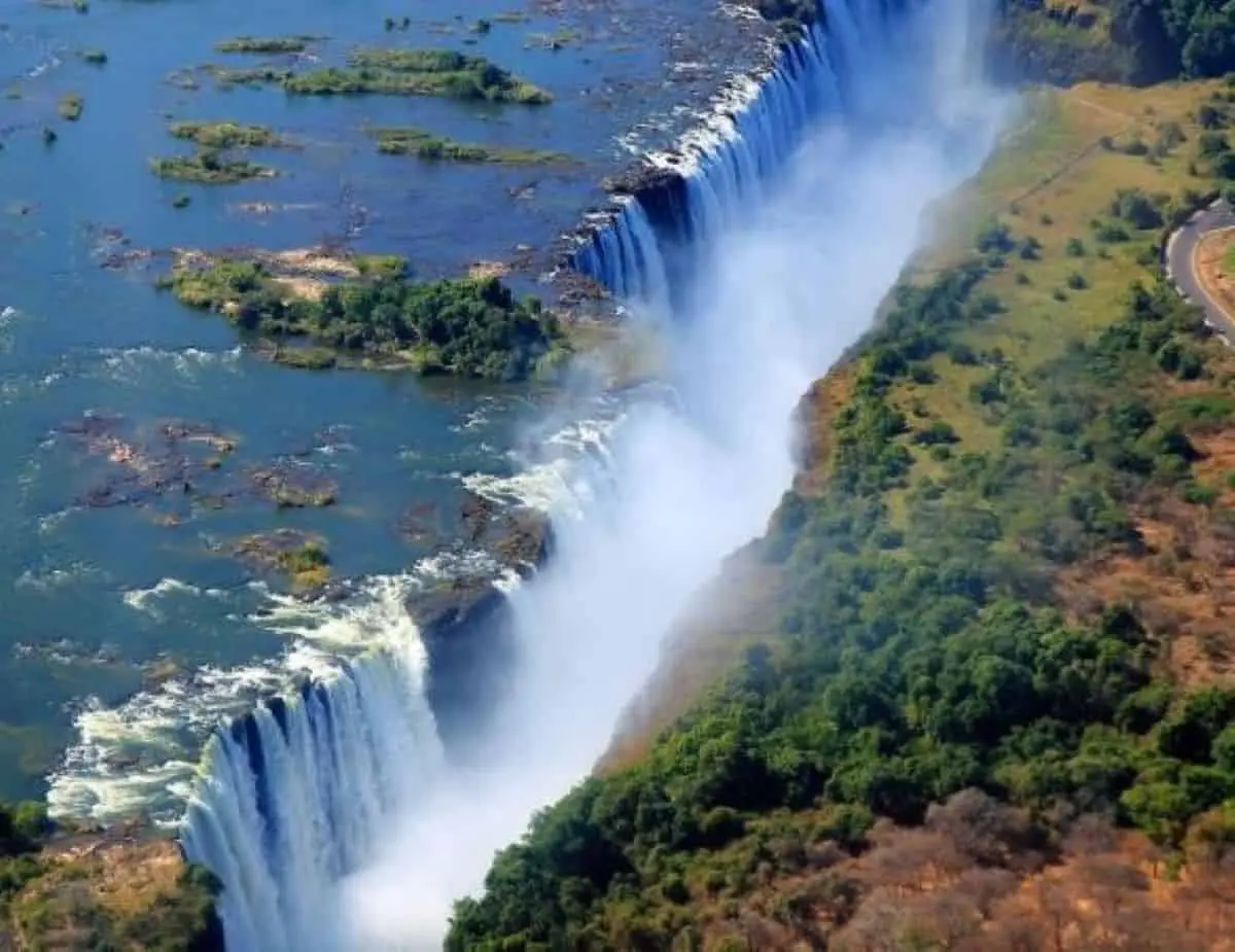 Turismul depășește mineritul și agricultura în contribuția la PIB-ul Zimbabwe